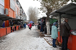 Уличная торговля на Лене — это удобство или источник правонарушений?